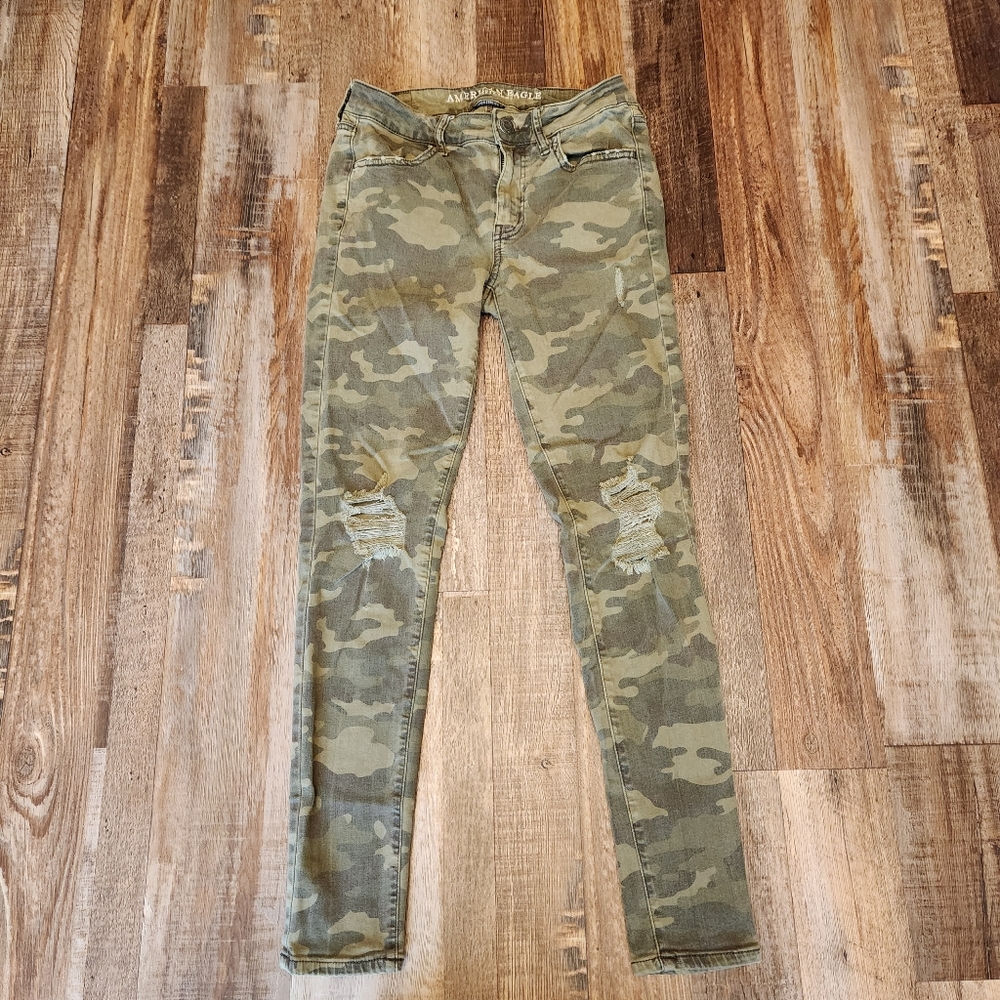 American Eagle Outfitters Camo Jeggings